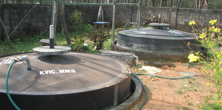 Установка для получения биогаза на мини ферме.